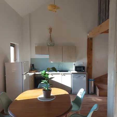 Charme Authentique Savoyard Apartment Mercury